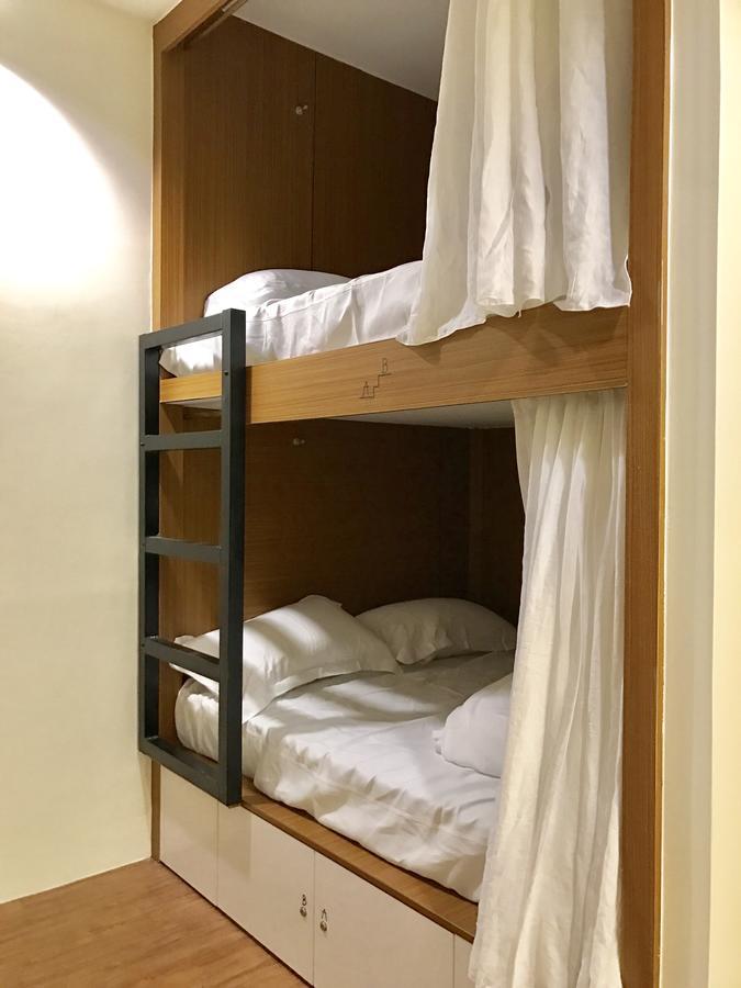 Master Chitow Hostel Kaohsiung Buitenkant foto